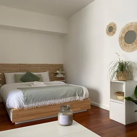 アパート With Terrace Near Parc Des Princes Stadium In 16th Arr In *