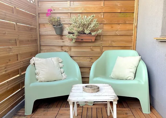 Appartement With Terrace Near Parc Des Princes Stadium In 16th Arr In Paris